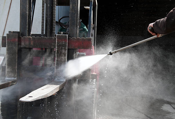 Best Parking Lot and Garage Cleaning  in Harvey, ND